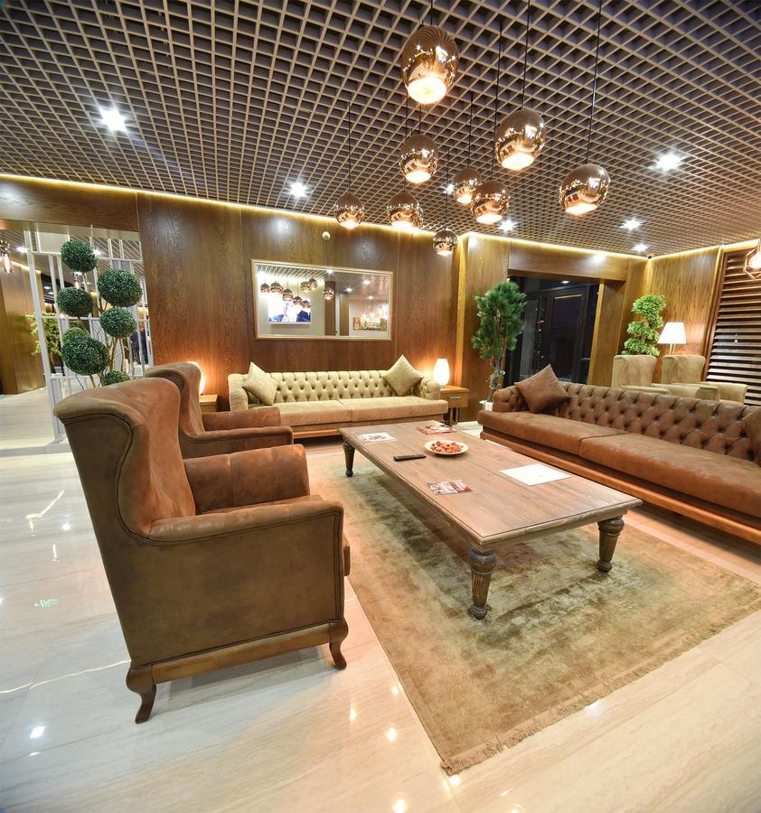The Elegant Hotel Istanbul Exterior photo